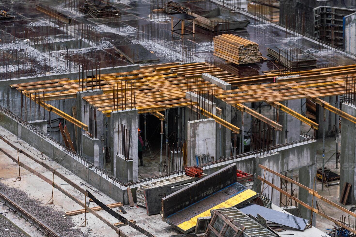 Construction site, workers and cranes. Architecture, Building, Business Industry, Challenge, City, Construction, Corporate, Crane, Development, Environmental Issues, Future, Global photo