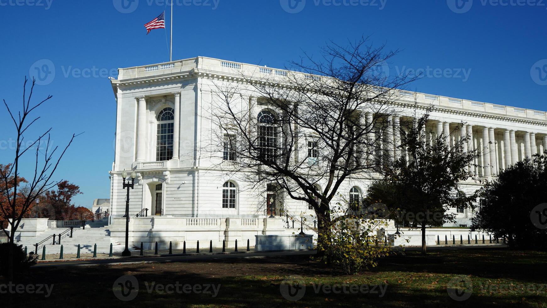 The beautiful Wshington DC city view in autumn photo