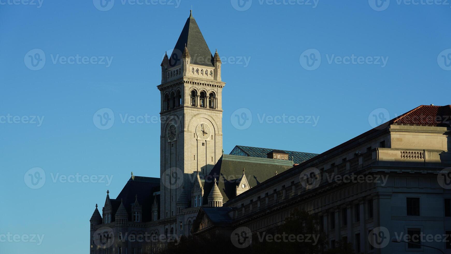 The Washington DC city view with the old architectures in autumn photo