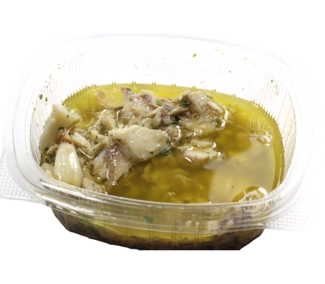 Luccio in salsa Marinated artichokes in olive oil in plastic container png