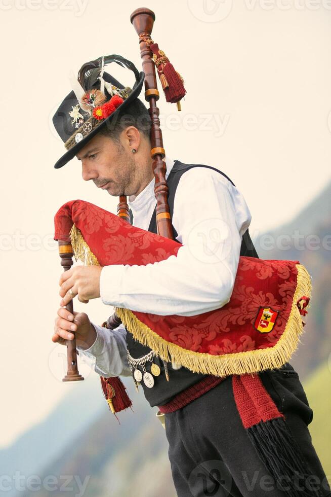 Bagpipe player from Bergamo photo