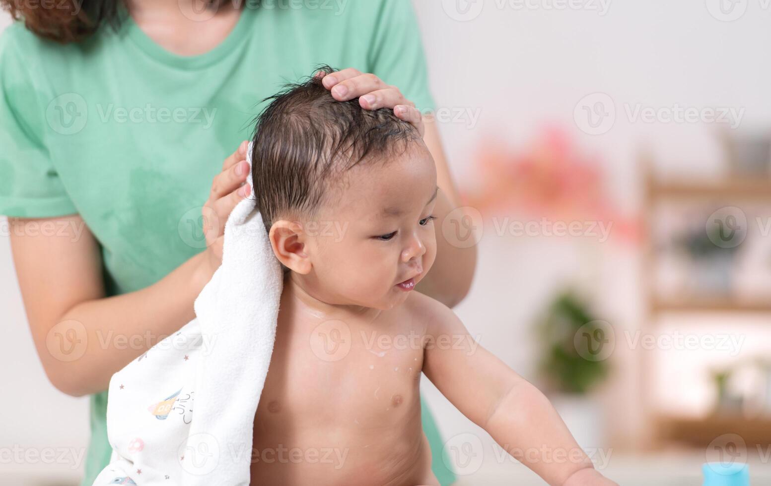 After bath time, it's time to put on powder and get dressed photo