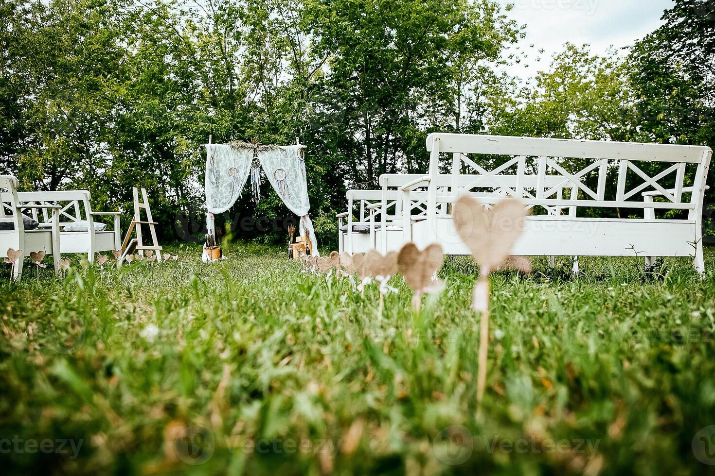 wedding arch, wedding gate, exit registration photo