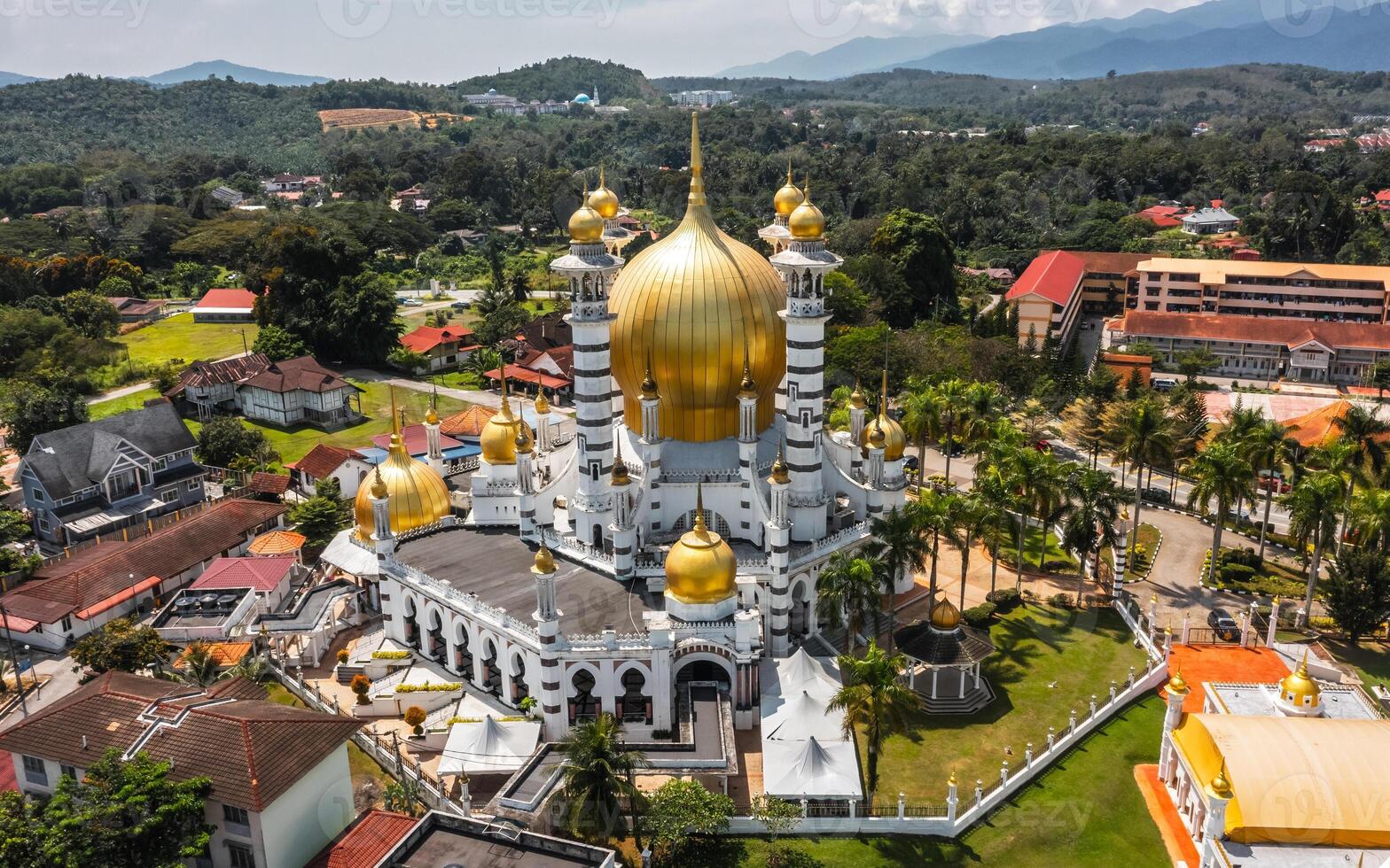Aerial view of the Ubudiah Mosque in Kuala Kangsar photo