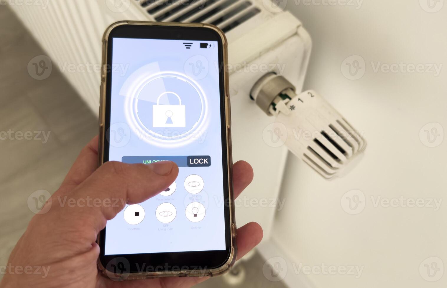 Application for managing connected thermostatic heads. The app indicates the name of each room with a thermostat, in French, such as the kitchen, bedroom... photo