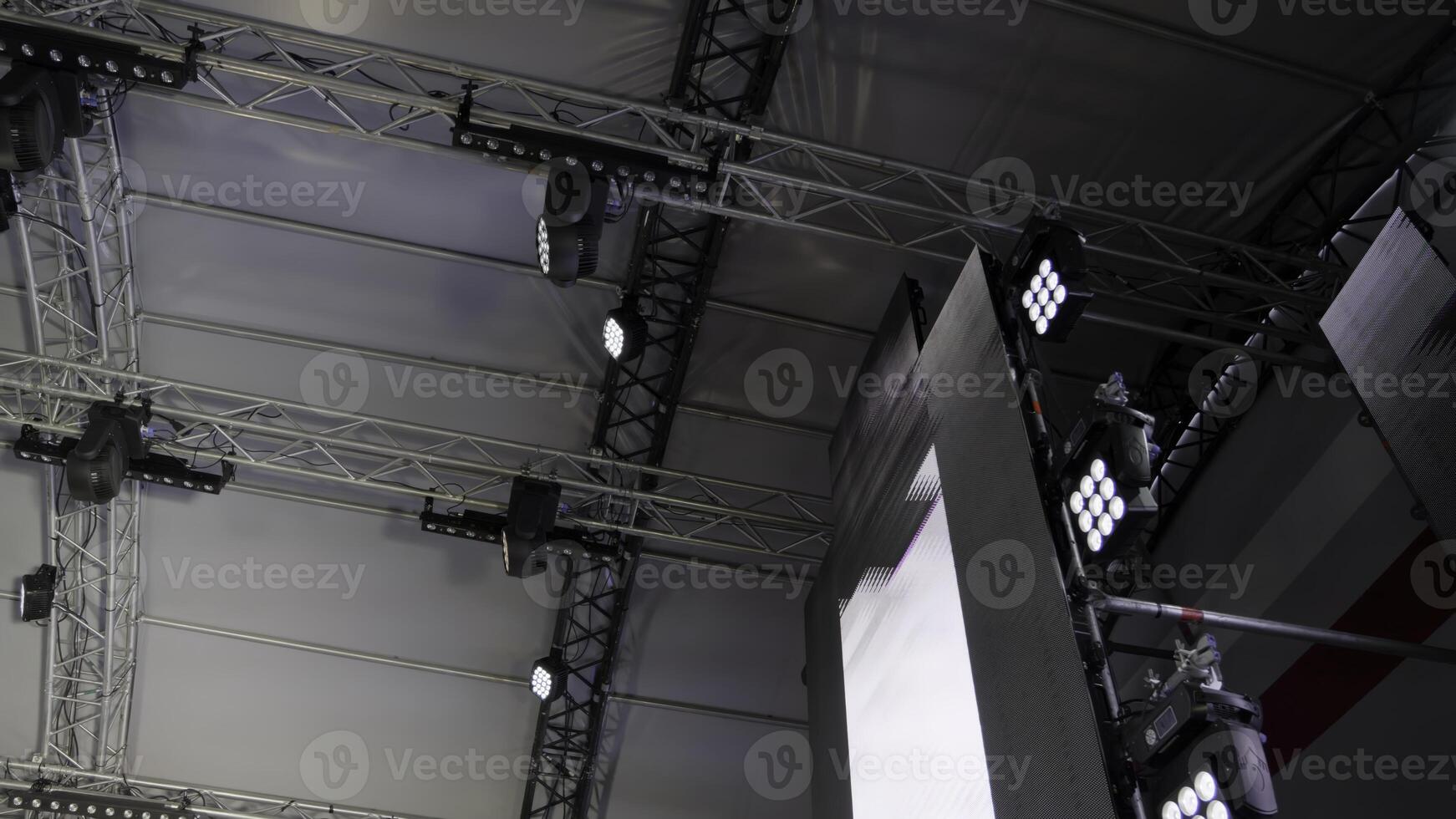 Industrial Lighting Installation Services in Versatile Event Space for Various Occasions. Clip photo