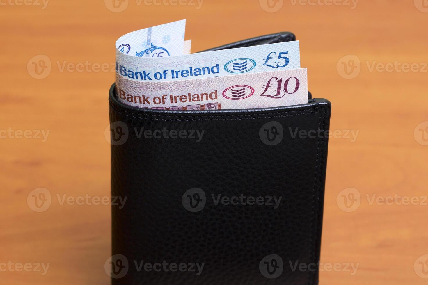 Irish pound in the counting machine photo