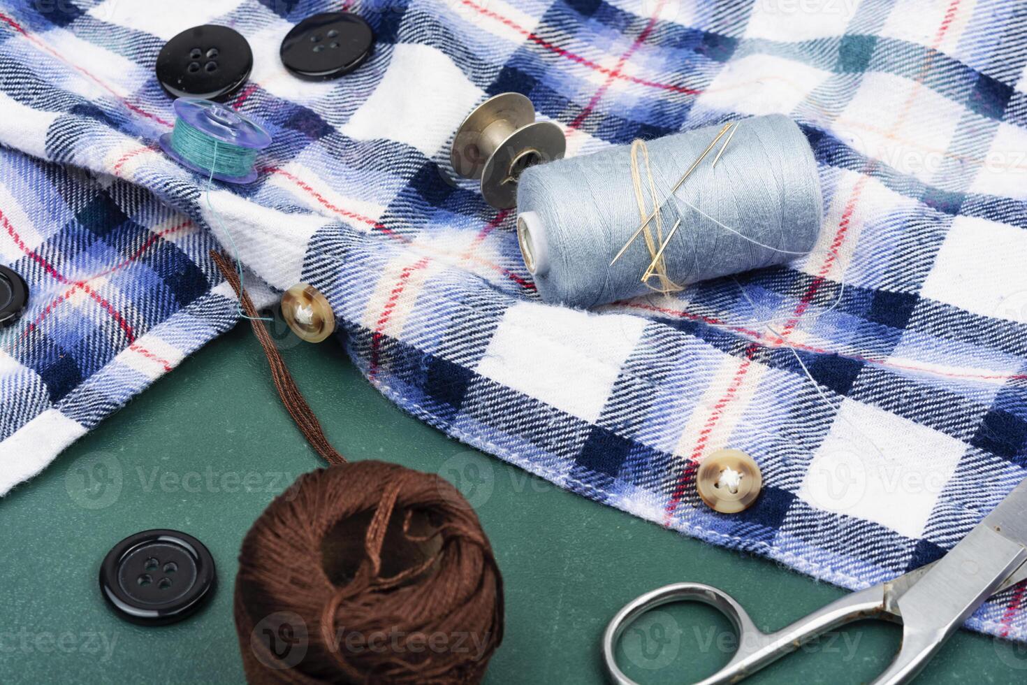 Sewing accessories set photo