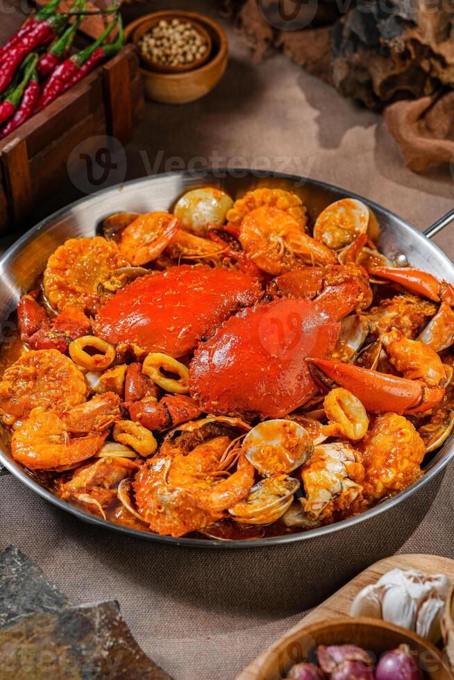 Crab with padang chilli sauce or Kepiting Saus Padang photo