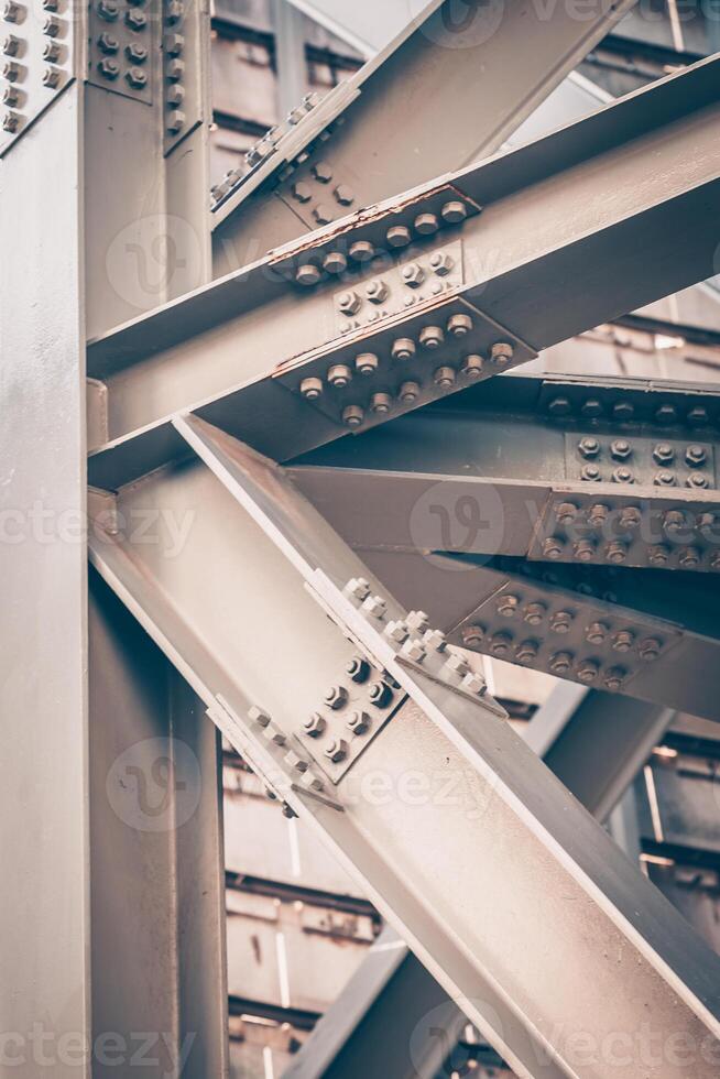 Bridge frame closeup photo