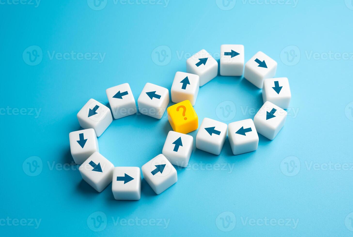 A closed loop with an unanswered question. Find a solution and break the endless circle. Make a discovery that will solve an important problem. The concept of new attempts and returning to the source. photo