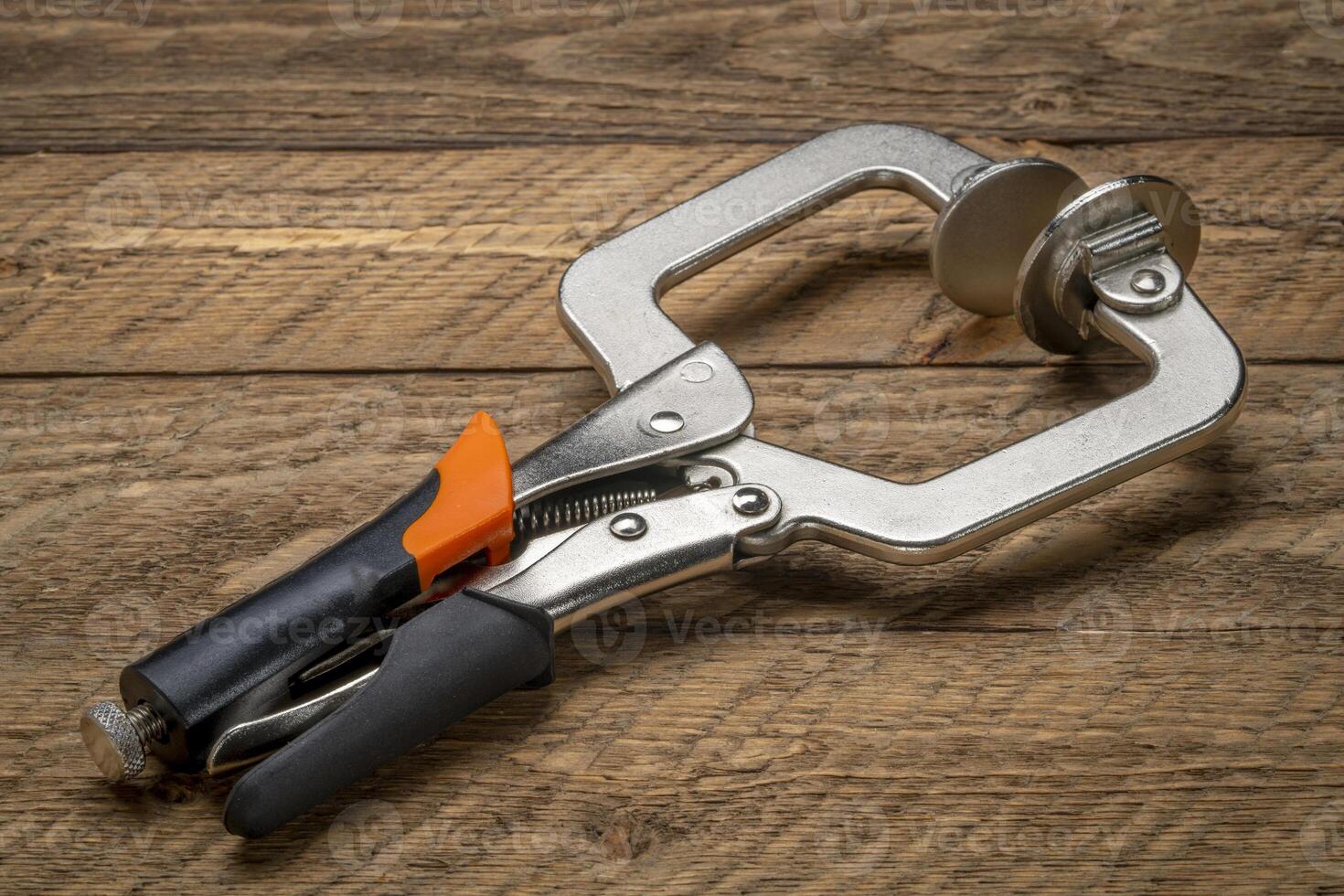 face clamp for woodworking and pocket hole joinery photo