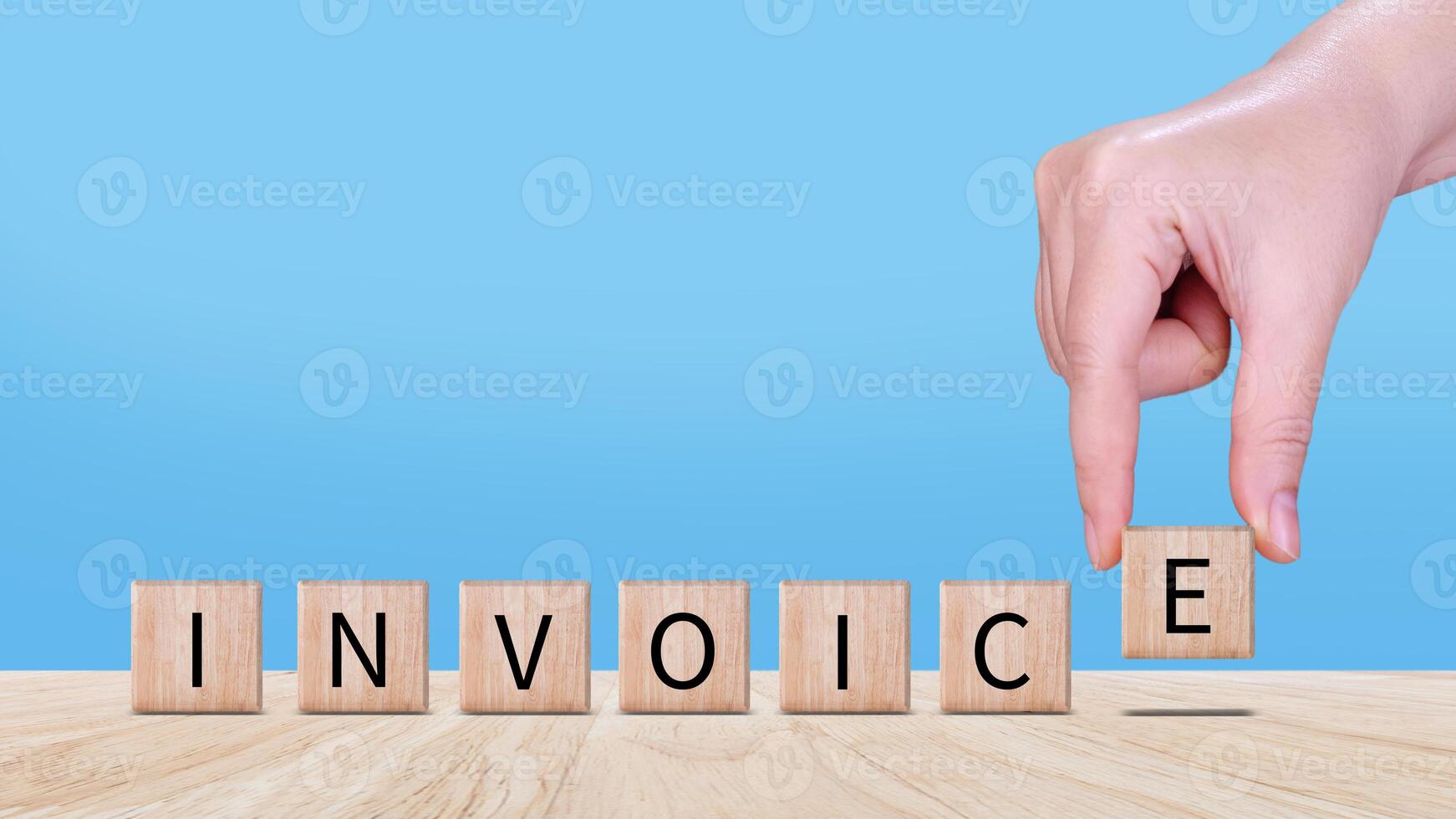 Invoice and online digital statements concept, Financial report and bank management with online payment concept on wooden block. photo