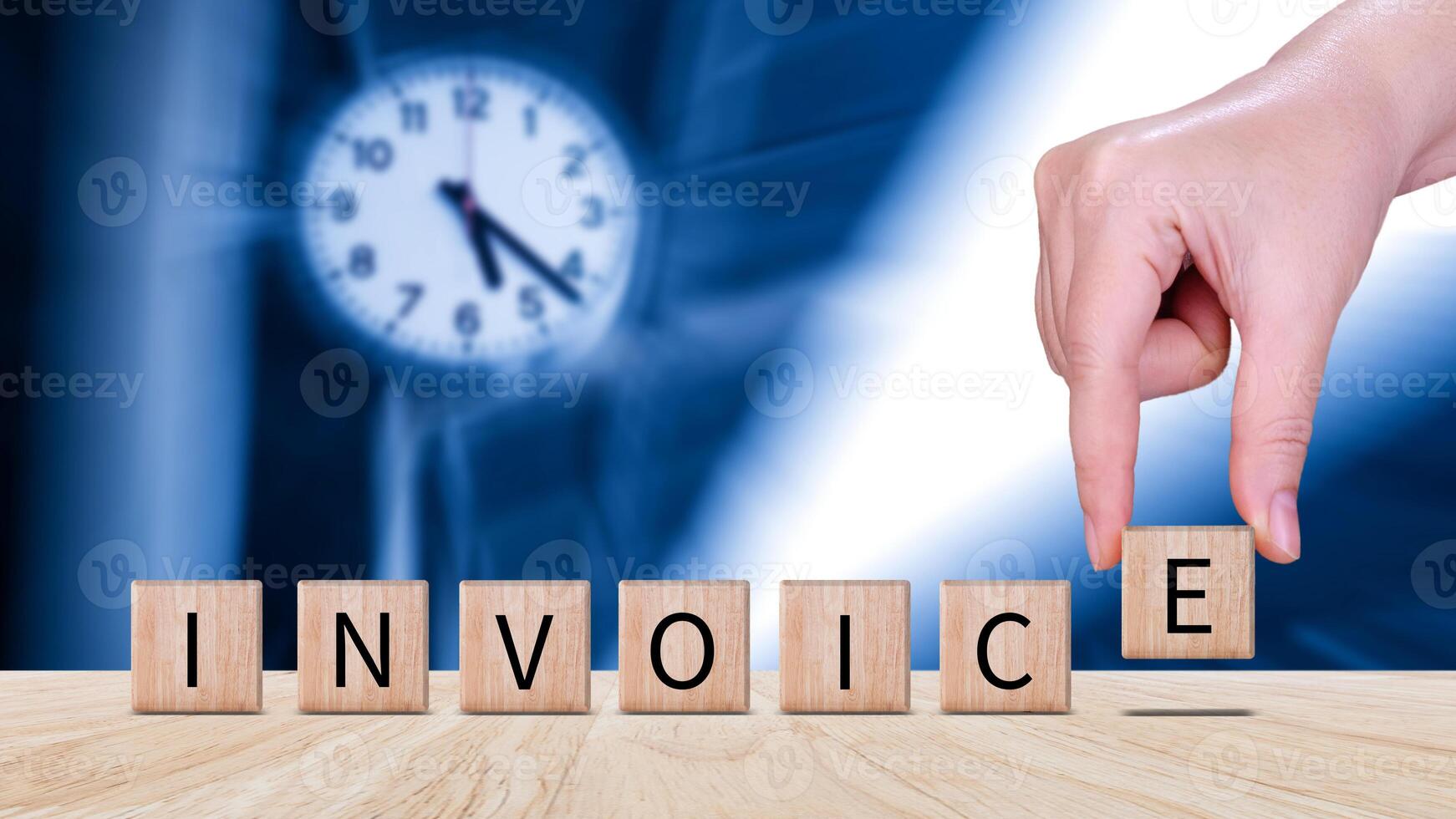 Invoice and online digital statements concept, Financial report and bank management with online payment concept on wooden block. photo