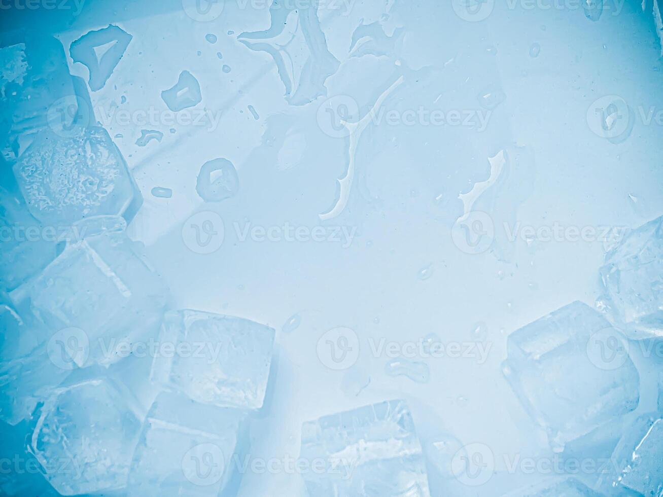 icecubes background,icecubes texture,icecubes wallpaper,ice helps to feel refreshed and cool water from the icecubes helps the water refresh your life and feel good.ice drinks for refreshment business photo