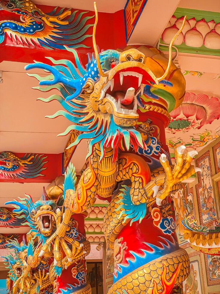 Dragon statue,dragon symbol,dragon Chinese is a beautiful Thai and Chinese architecture of shrine, temple.Symbol of good luck and prosperity during the Chinese New Year celebrations. photo