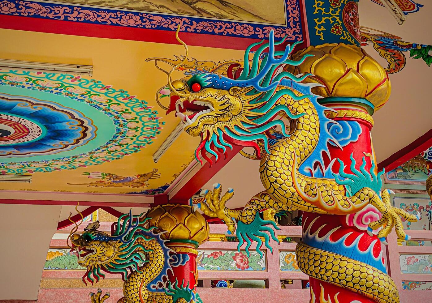 Dragon statue,dragon symbol,dragon Chinese is a beautiful Thai and Chinese architecture of shrine, temple.Symbol of good luck and prosperity during the Chinese New Year celebrations. photo