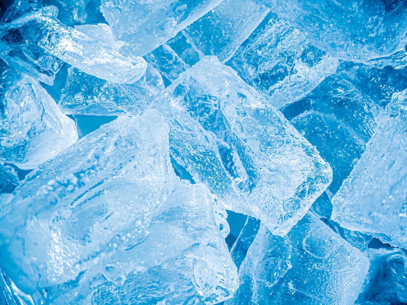 icecubes background,icecubes texture,icecubes wallpaper,ice helps to feel refreshed and cool water from the icecubes helps the water refresh your life and feel good.ice drinks for refreshment business photo