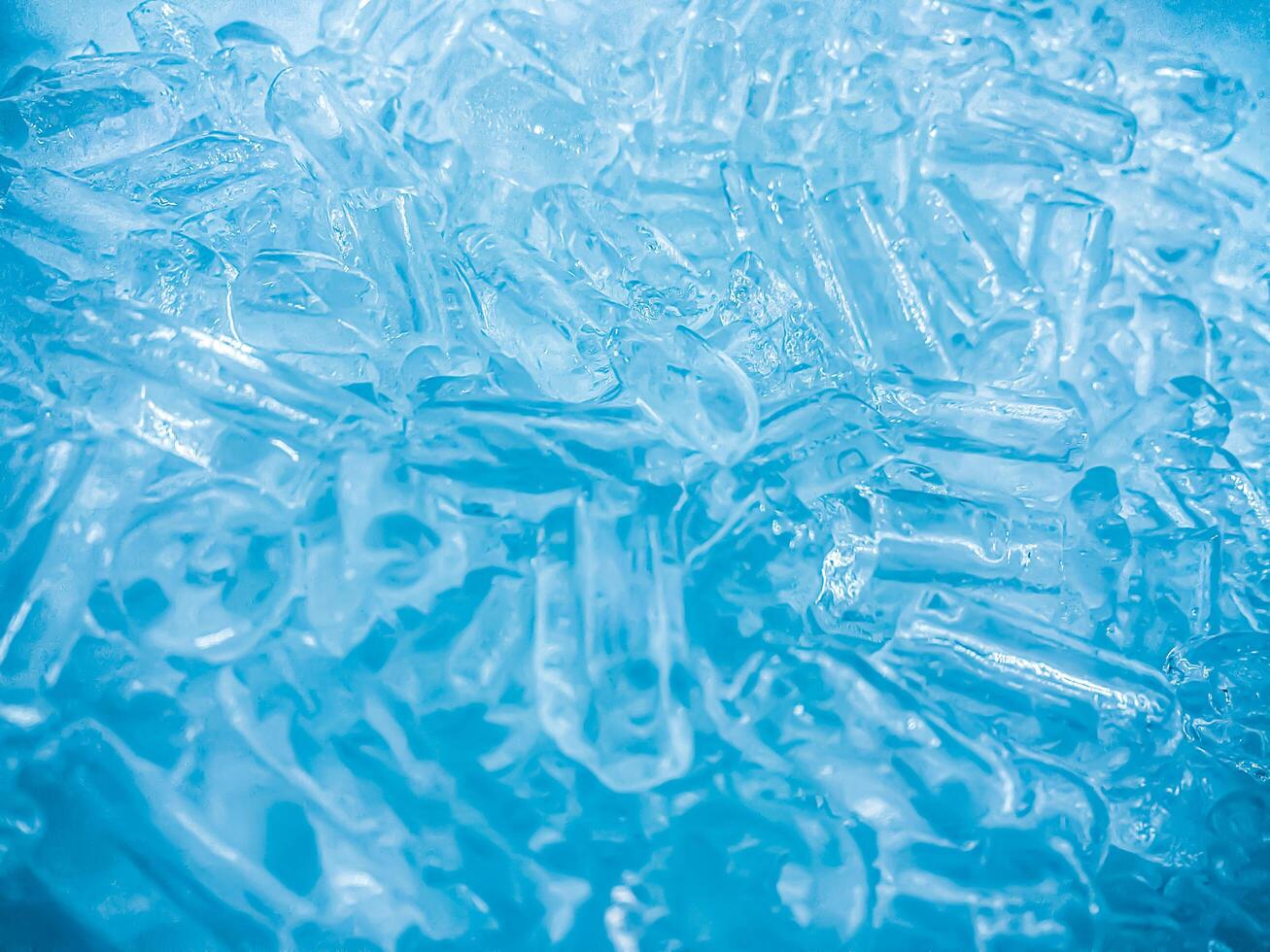 icecubes background,icecubes texture,icecubes wallpaper,ice helps to feel refreshed and cool water from the icecubes helps the water refresh your life and feel good.ice drinks for refreshment business photo