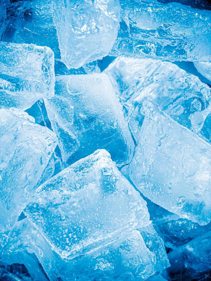 icecubes background,icecubes texture,icecubes wallpaper,ice helps to feel refreshed and cool water from the icecubes helps the water refresh your life and feel good.ice drinks for refreshment business photo