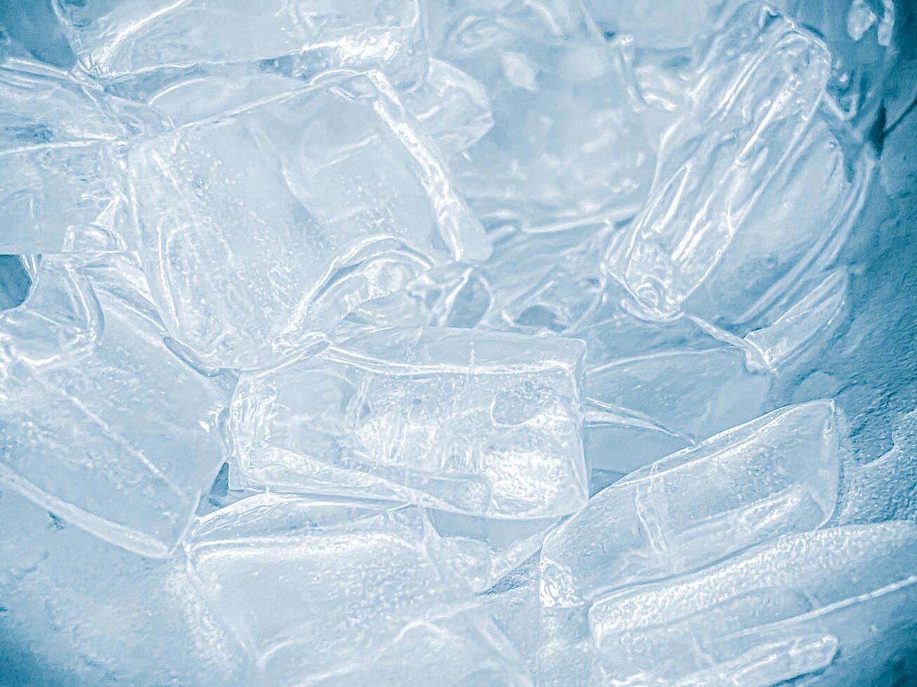 icecubes background,icecubes texture,icecubes wallpaper,ice helps to feel refreshed and cool water from the icecubes helps the water refresh your life and feel good.ice drinks for refreshment business photo