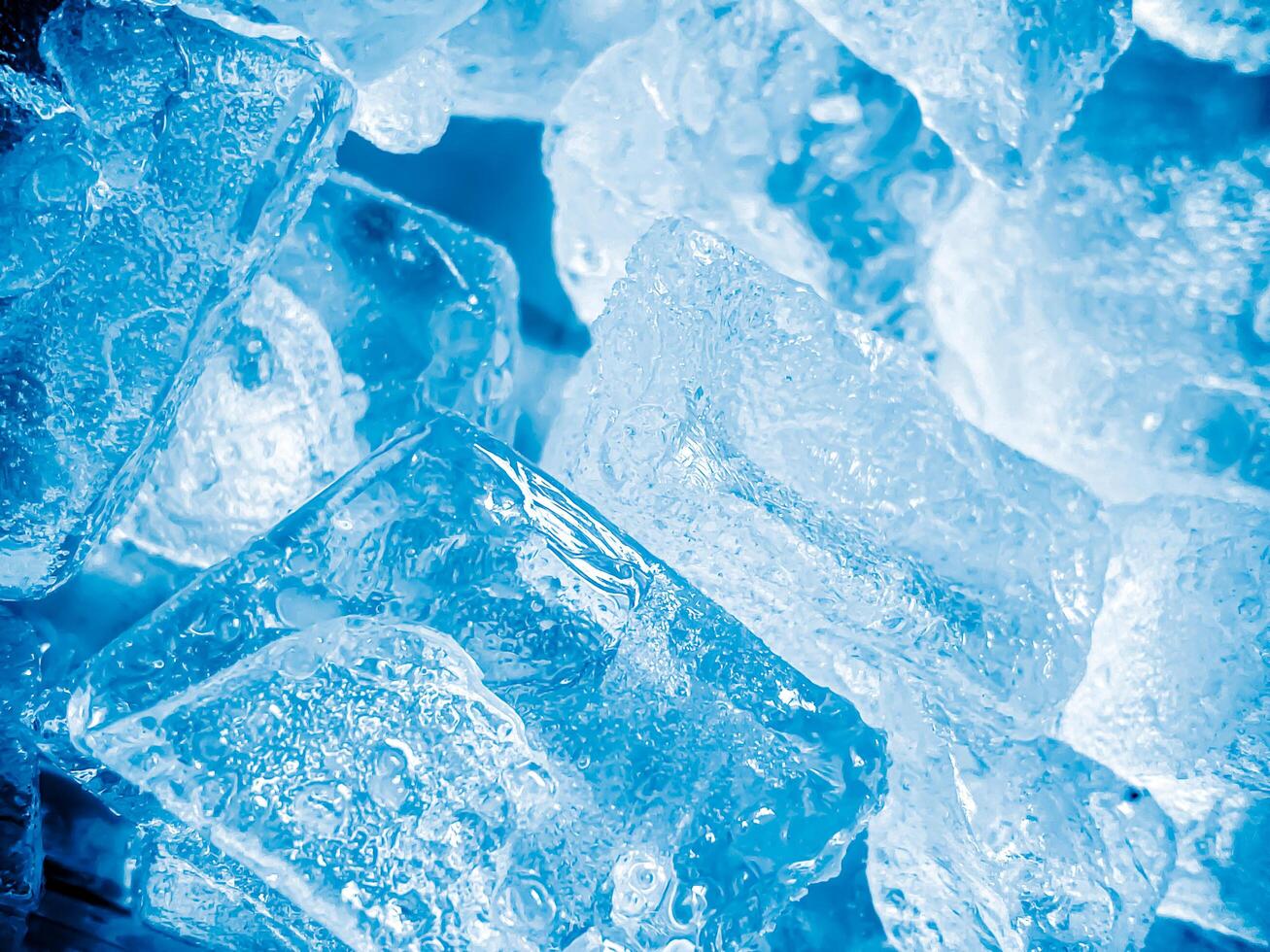 icecubes background,icecubes texture,icecubes wallpaper,ice helps to feel refreshed and cool water from the icecubes helps the water refresh your life and feel good.ice drinks for refreshment business photo