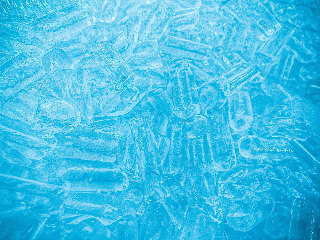 icecubes background,icecubes texture,icecubes wallpaper,ice helps to feel refreshed and cool water from the icecubes helps the water refresh your life and feel good.ice drinks for refreshment business photo