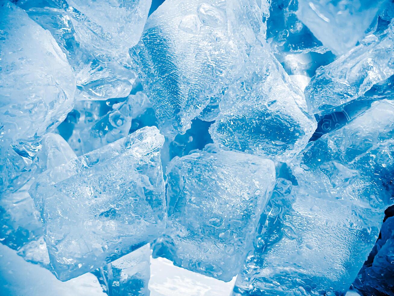 icecubes background,icecubes texture,icecubes wallpaper,ice helps to feel refreshed and cool water from the icecubes helps the water refresh your life and feel good.ice drinks for refreshment business photo