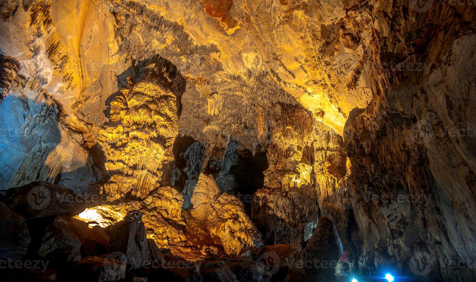 Exploring the natural wonders of Grutas de Cacahuamilpa in Mexico photo
