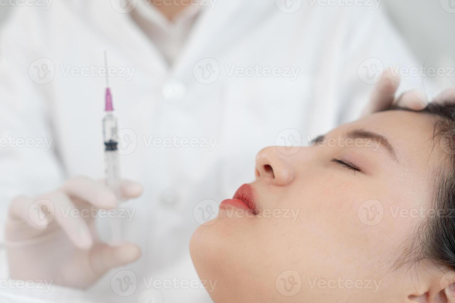 Cosmetic surgery, skin whitening injection, filler injection, Skin reface, beautiful Asian girls receive beauty treatments at beauty clinic, skincare, pore rejuvenation, wrinkle, baby face photo