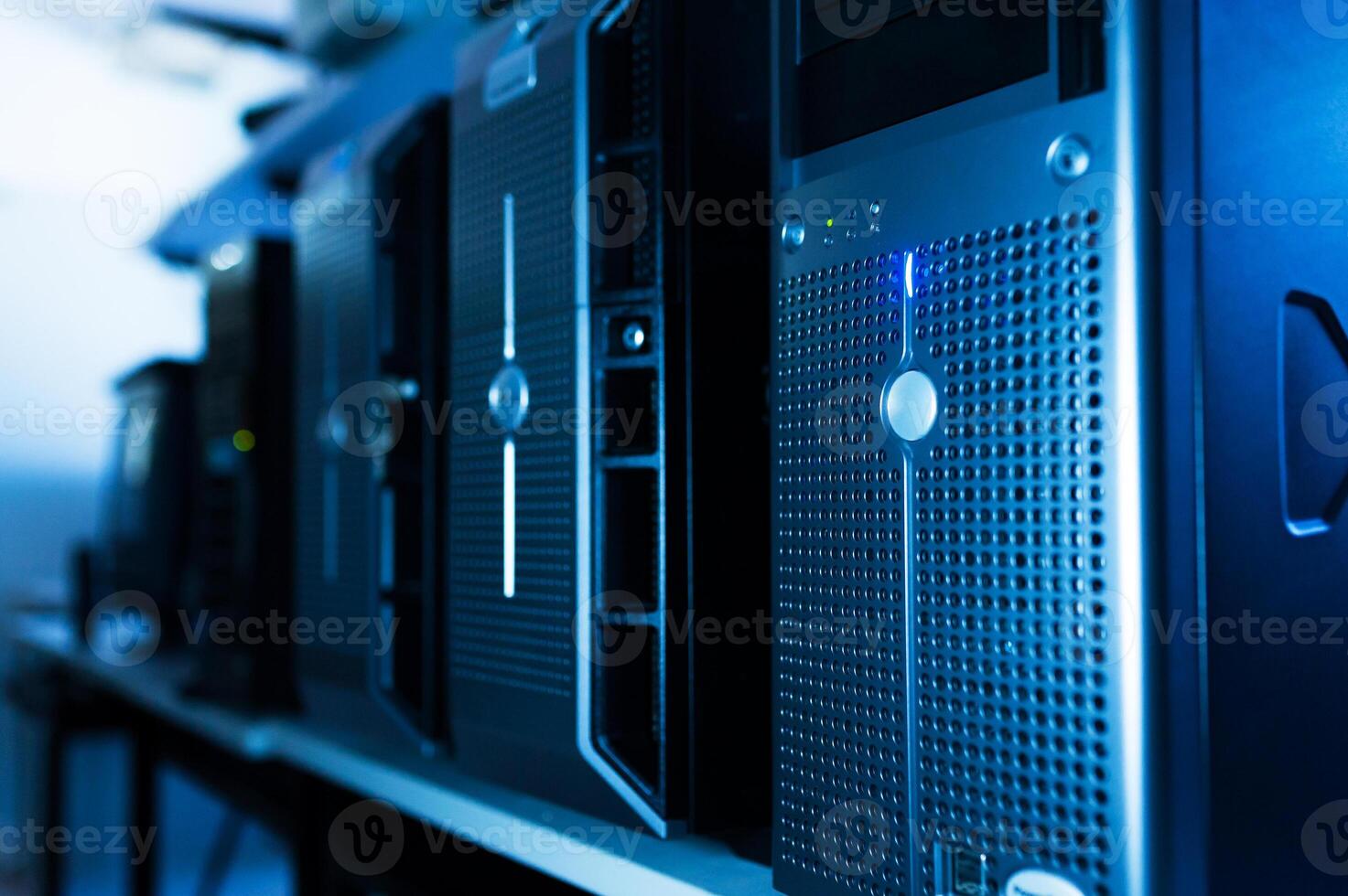 server computer should be high performance, stable, able to serve a large photo