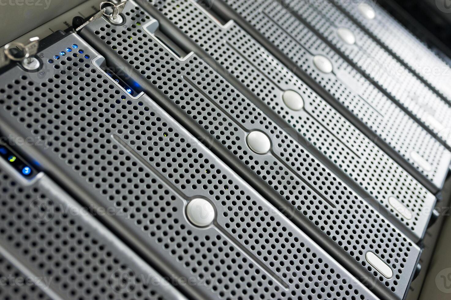 server computer should be high performance, stable, able to serve a large photo