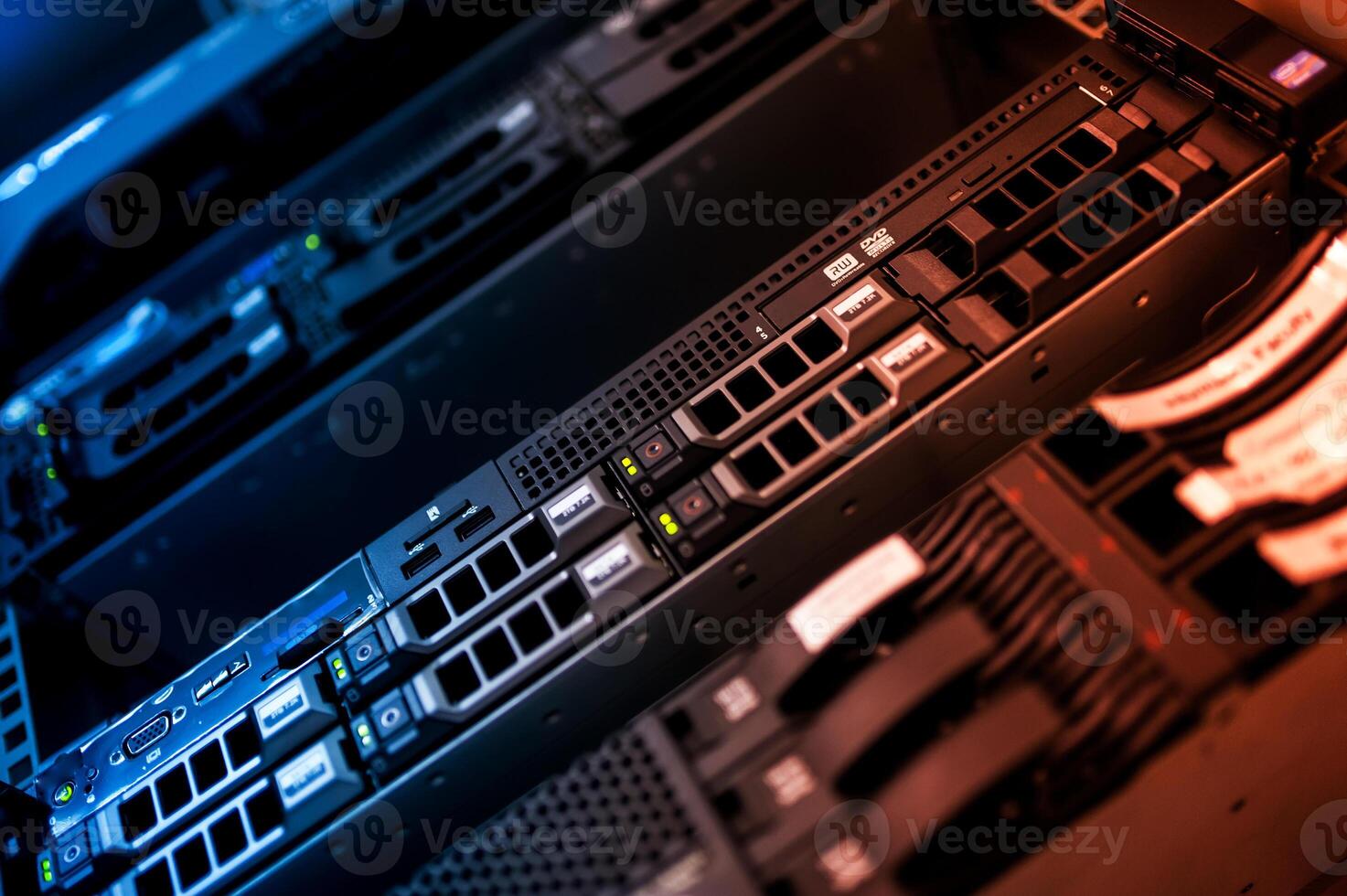 servidor computadora debería ser alto actuación, estable, poder a servir un grande foto