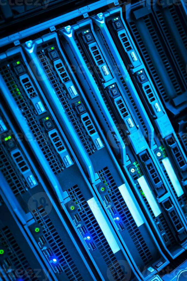 server computer should be high performance, stable, able to serve a large photo