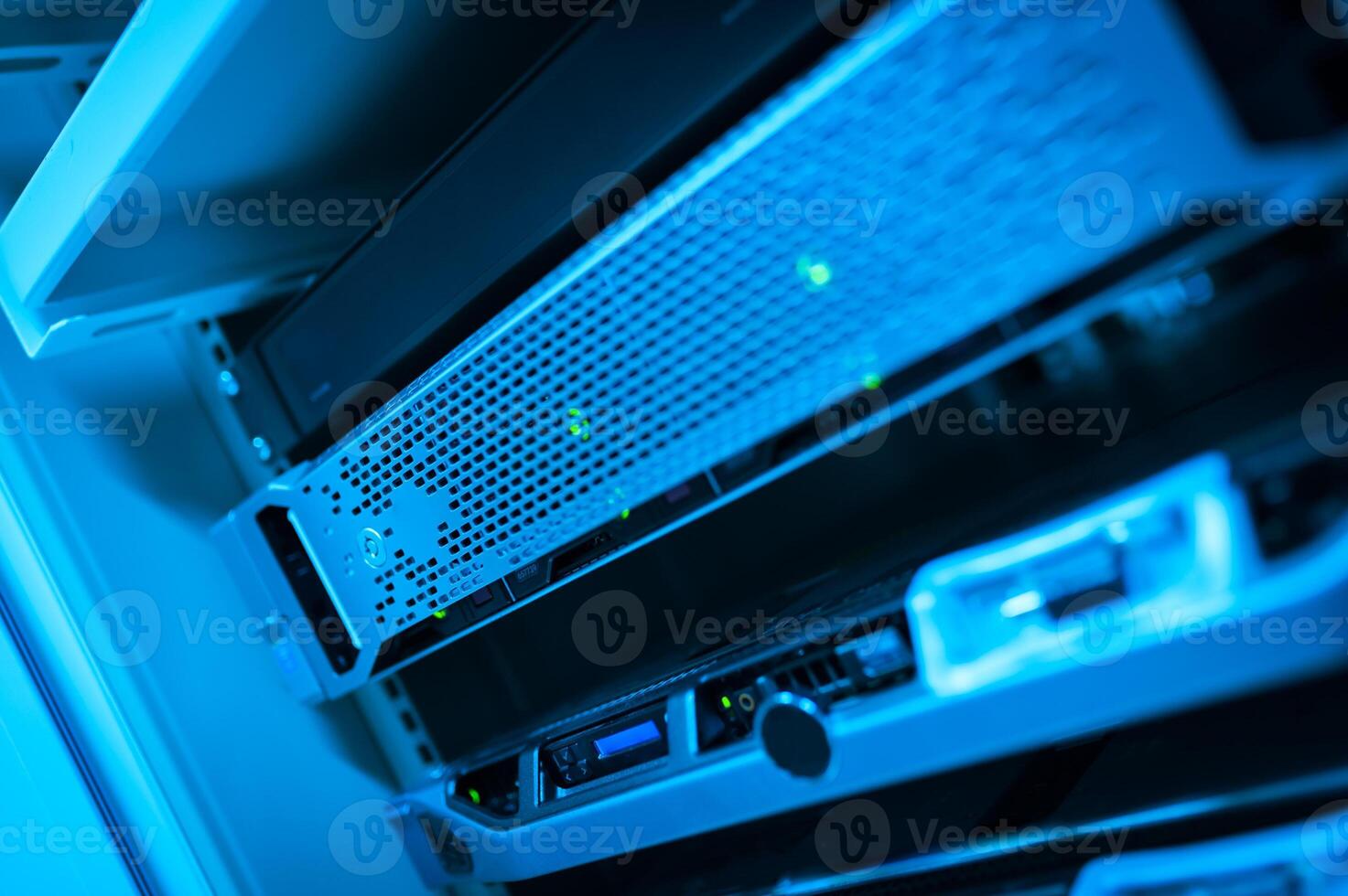 server computer should be high performance, stable, able to serve a large photo