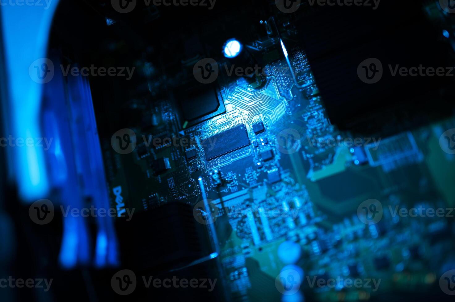 server computer should be high performance, stable, able to serve a large photo