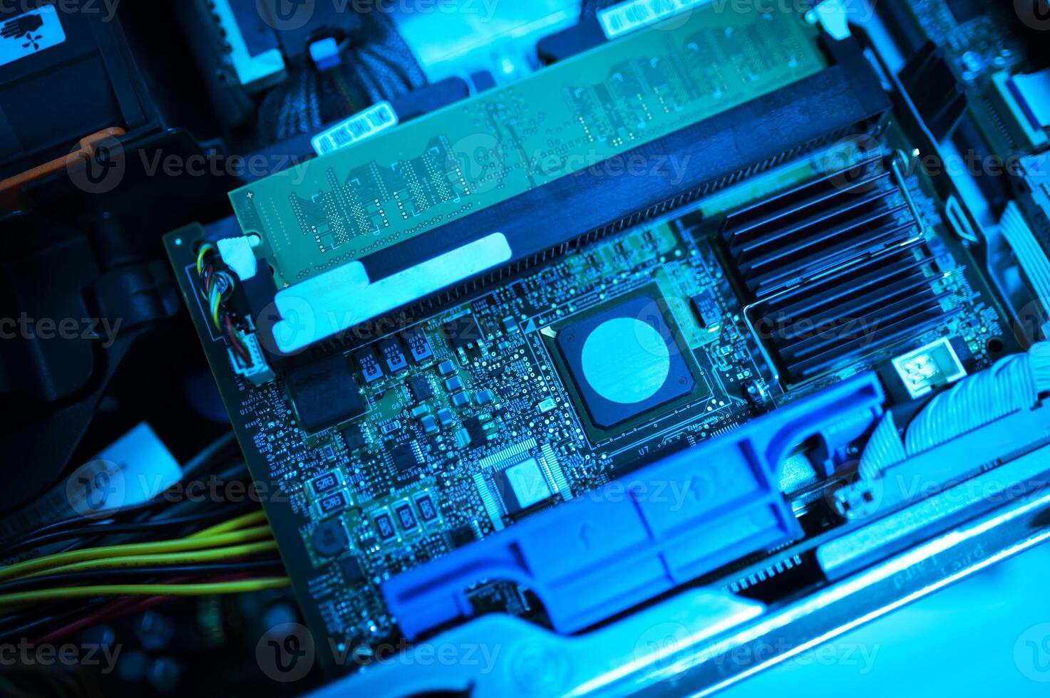server computer should be high performance, stable, able to serve a large photo