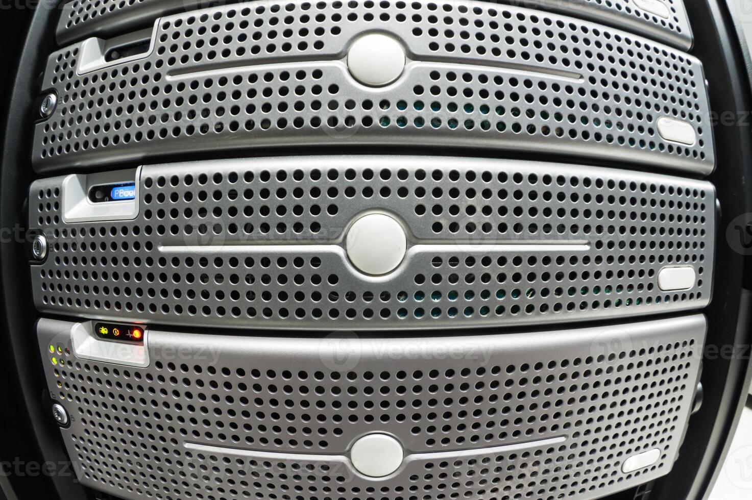 server computer should be high performance, stable, able to serve a large photo