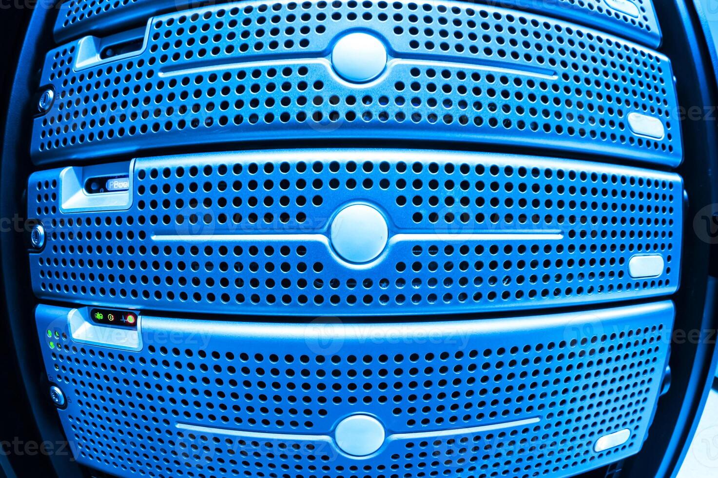 server computer should be high performance, stable, able to serve a large photo