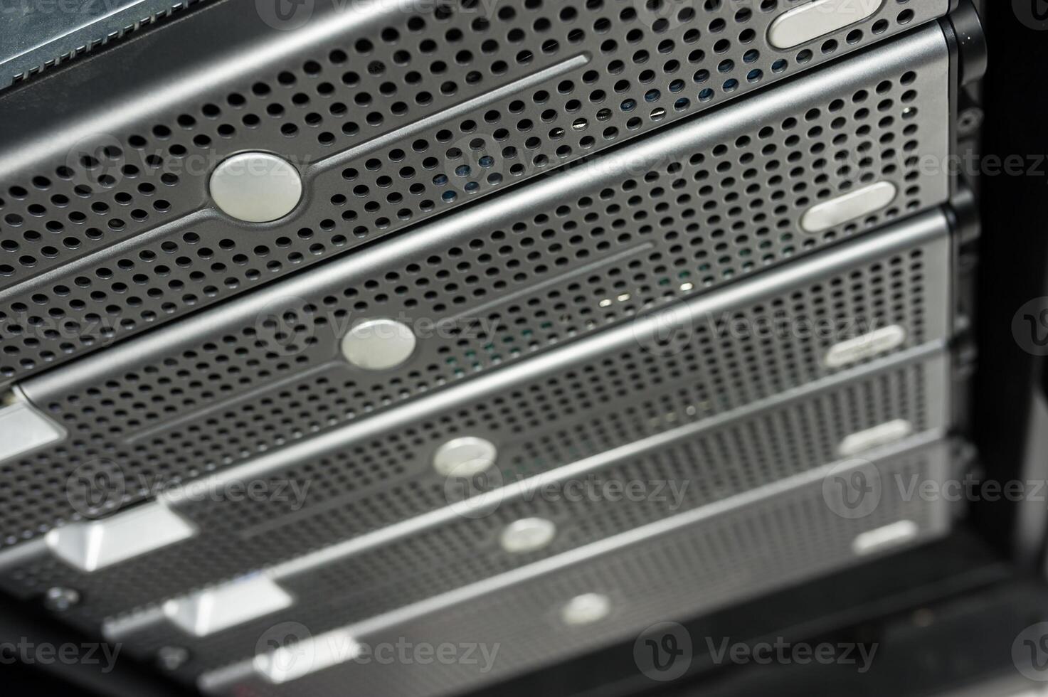 server computer should be high performance, stable, able to serve a large photo