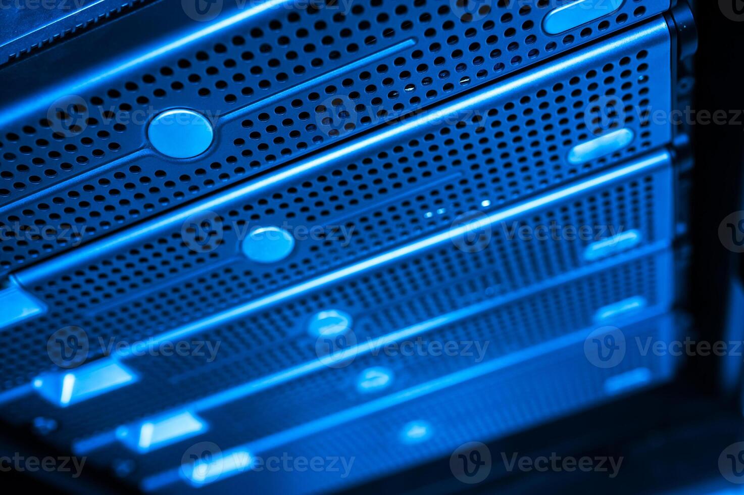 server computer should be high performance, stable, able to serve a large photo