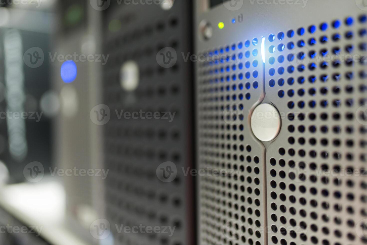 server computer should be high performance, stable, able to serve a large photo