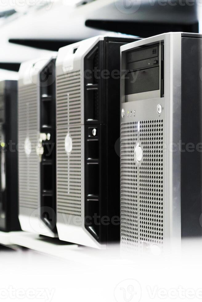 server computer should be high performance, stable, able to serve a large photo
