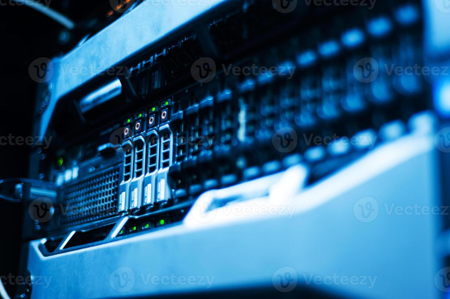 server computer should be high performance, stable, able to serve a large photo