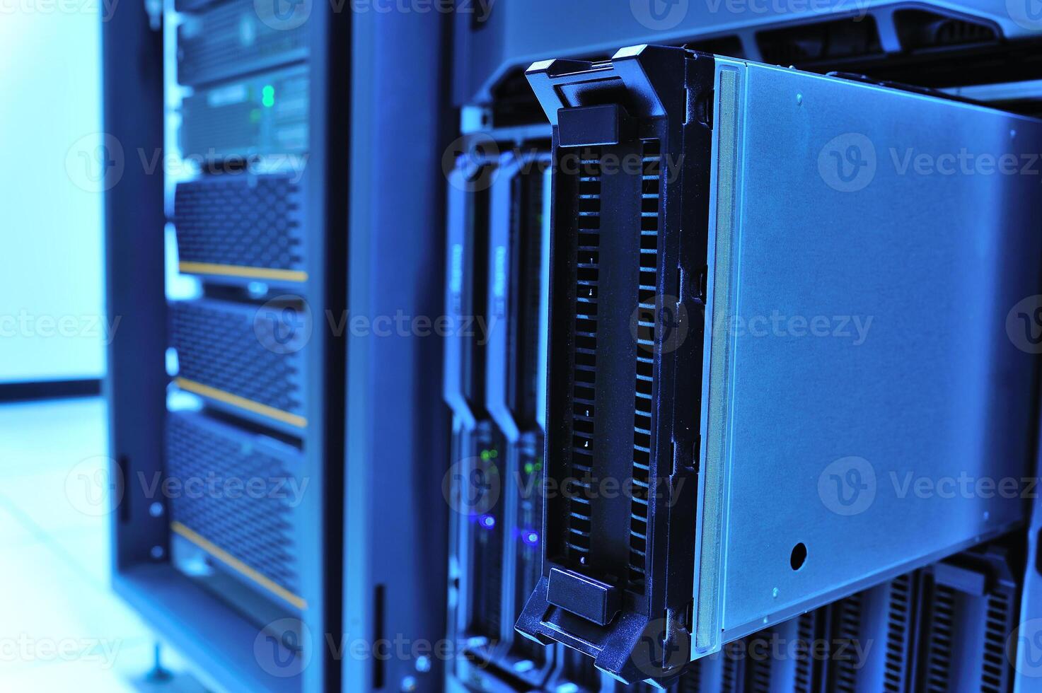 server computer should be high performance, stable, able to serve a large photo