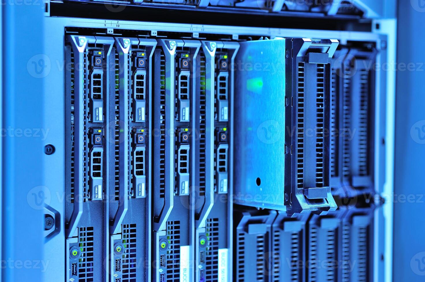 server computer should be high performance, stable, able to serve a large photo