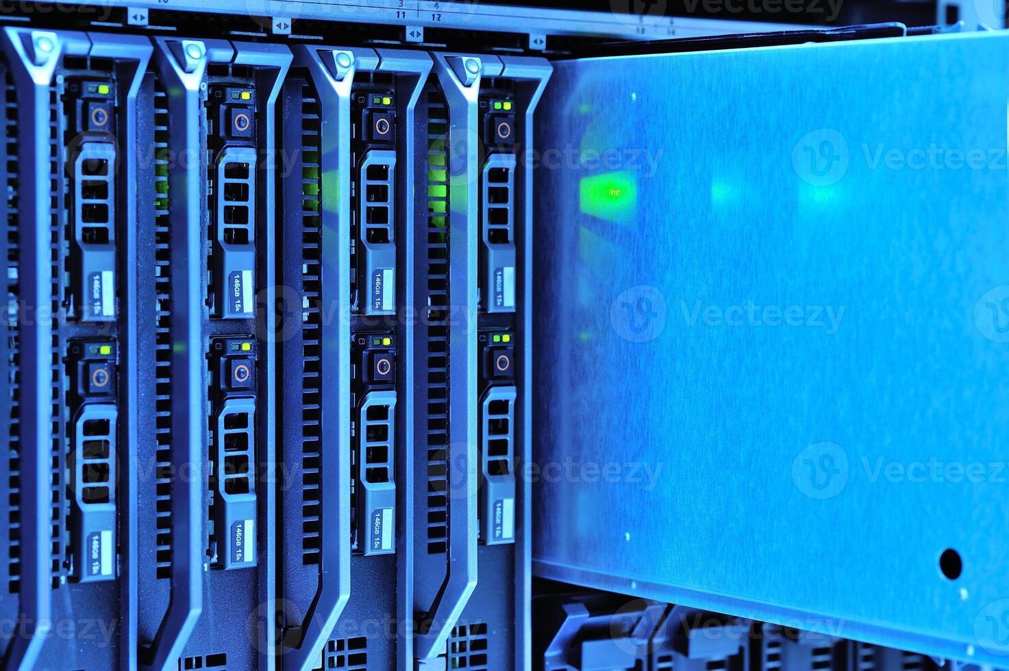 server computer should be high performance, stable, able to serve a large photo
