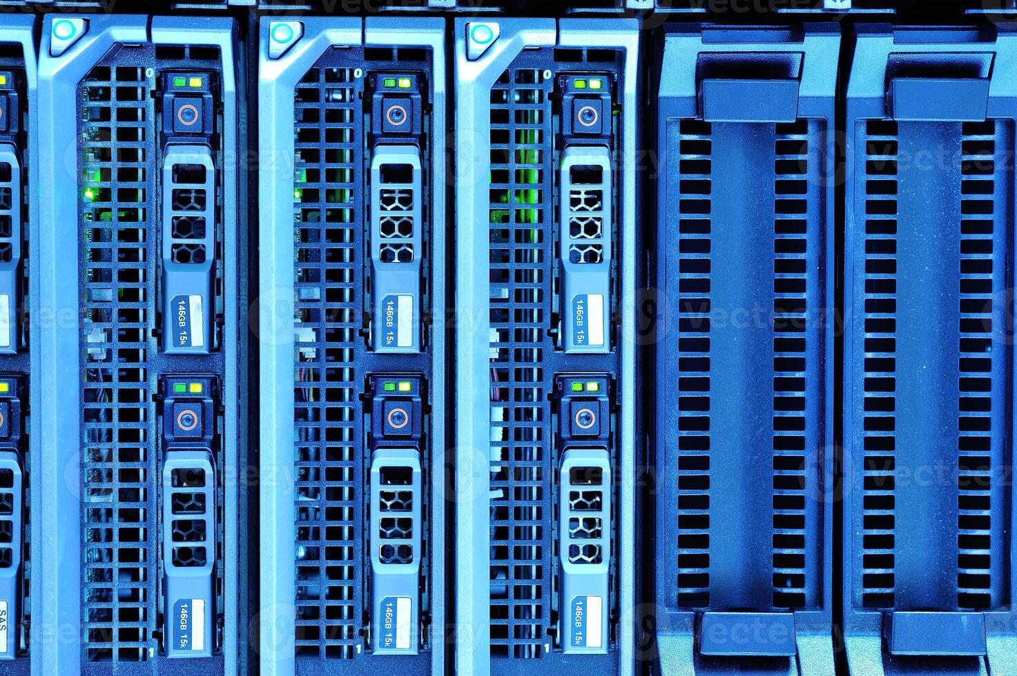 server computer should be high performance, stable, able to serve a large photo
