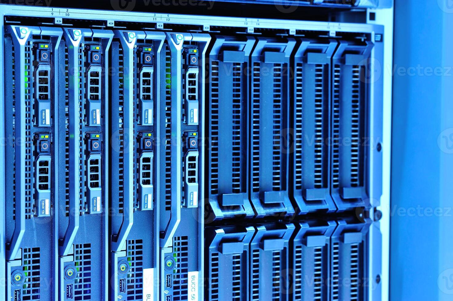server computer should be high performance, stable, able to serve a large photo