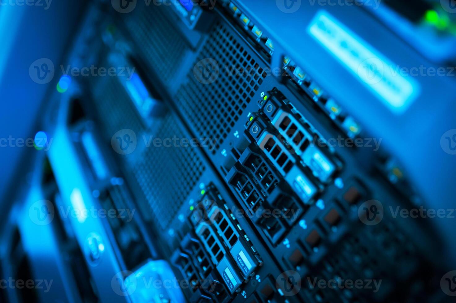 server computer should be high performance, stable, able to serve a large photo